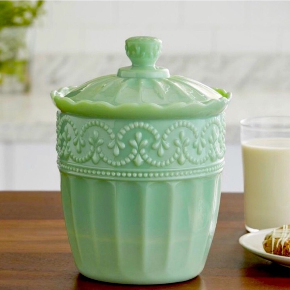 The Pioneer Woman Jade Jadeite Cookie Jar with Lid